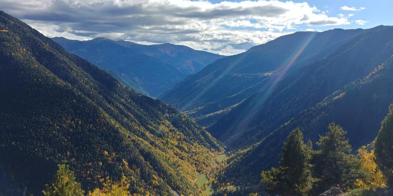 Отель Bordes Pirineu, Costuix Areu Экстерьер фото